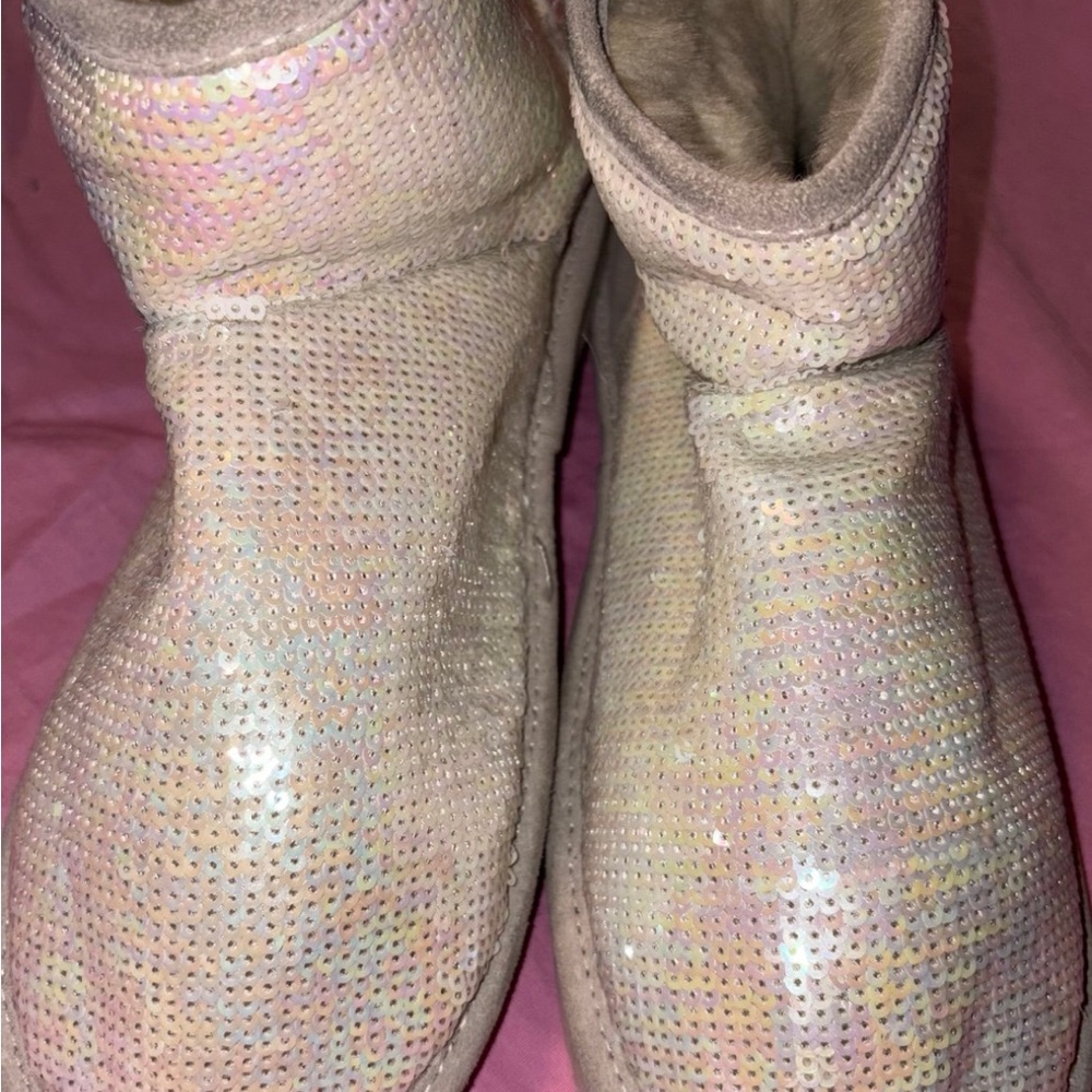 Victoria’s Secret White Iridescent Sequin Bling Boots Size Large